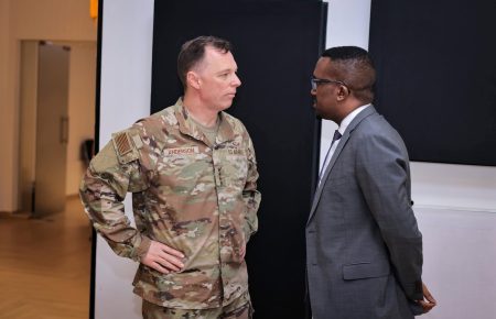 AFRICOM: Mareykanku Weli Wuxuu Garab Taagan Yahay Soomaaliya, Balse Shuruud Ayuu Ku Xiray Taageerada